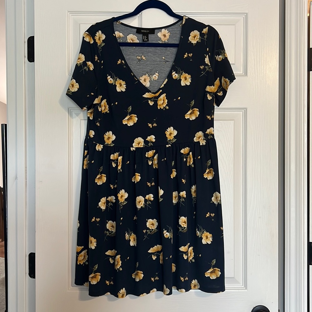 Navy Floral T-Shirt Dress